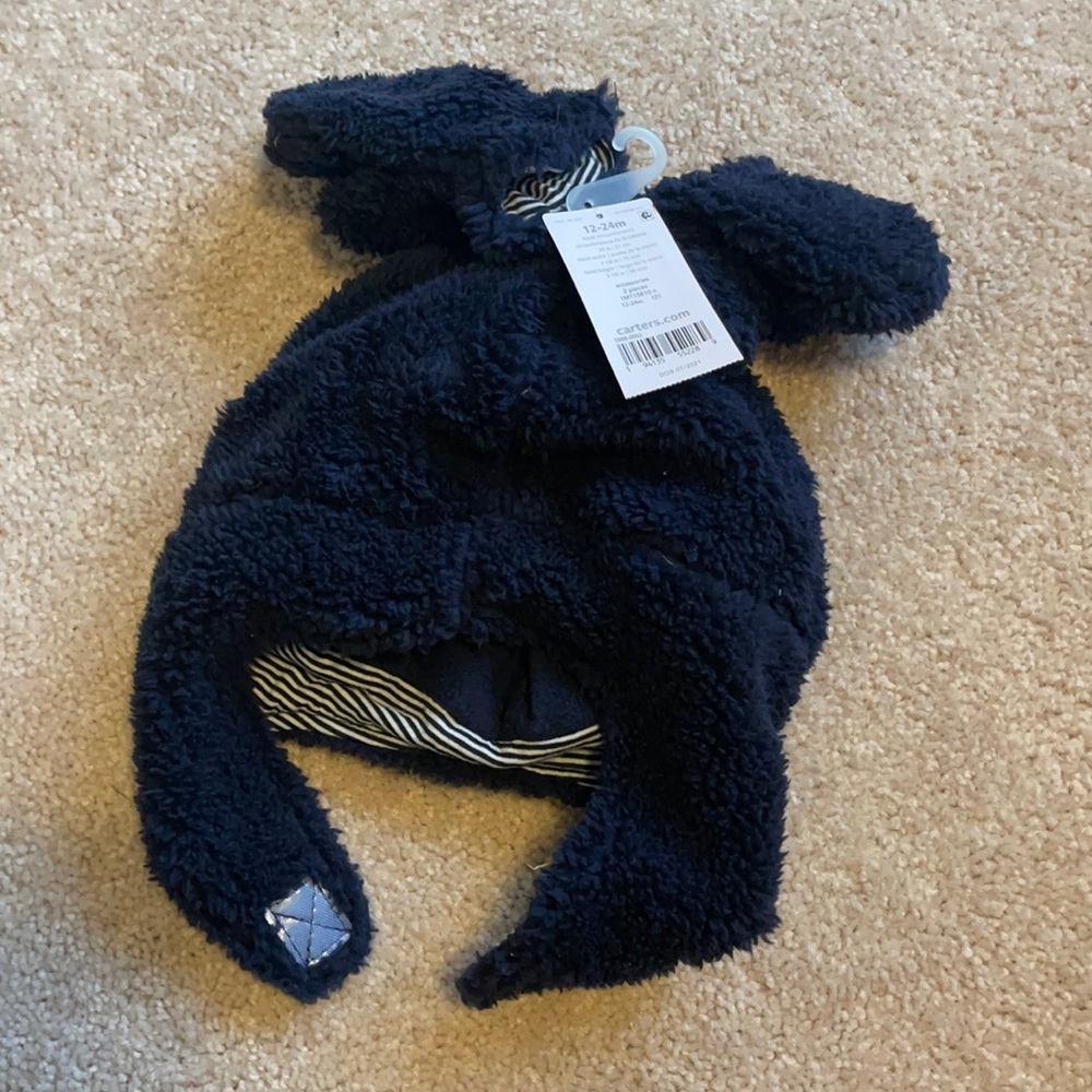 Carter’s mitten/hat set